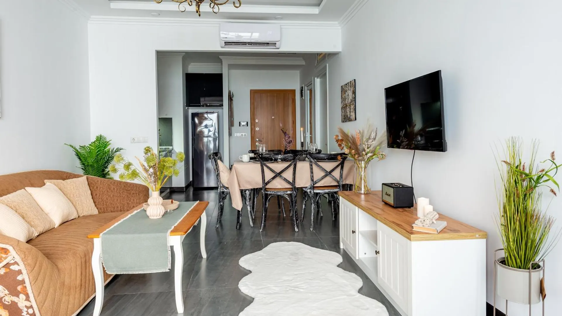 Sea Nirvana - Romantic Apartment With Sea View In Porta Batumi Tower